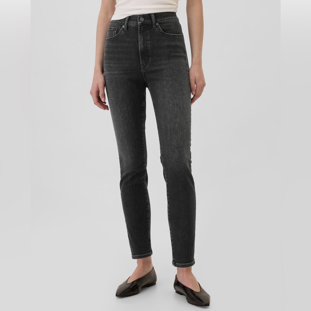 Gap size 28r women’s black vintage slim high rise jeans